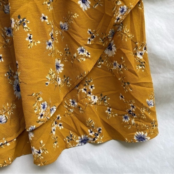 Speechless Mustard Floral Short Sleeve Dress, Size XL - Picture 4 of 8